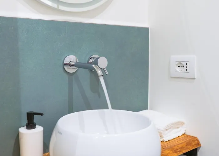 Frida's By Happyhostorino