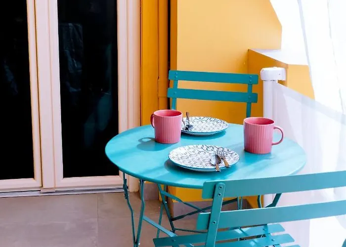 Frida's By Happyhostorino Torino